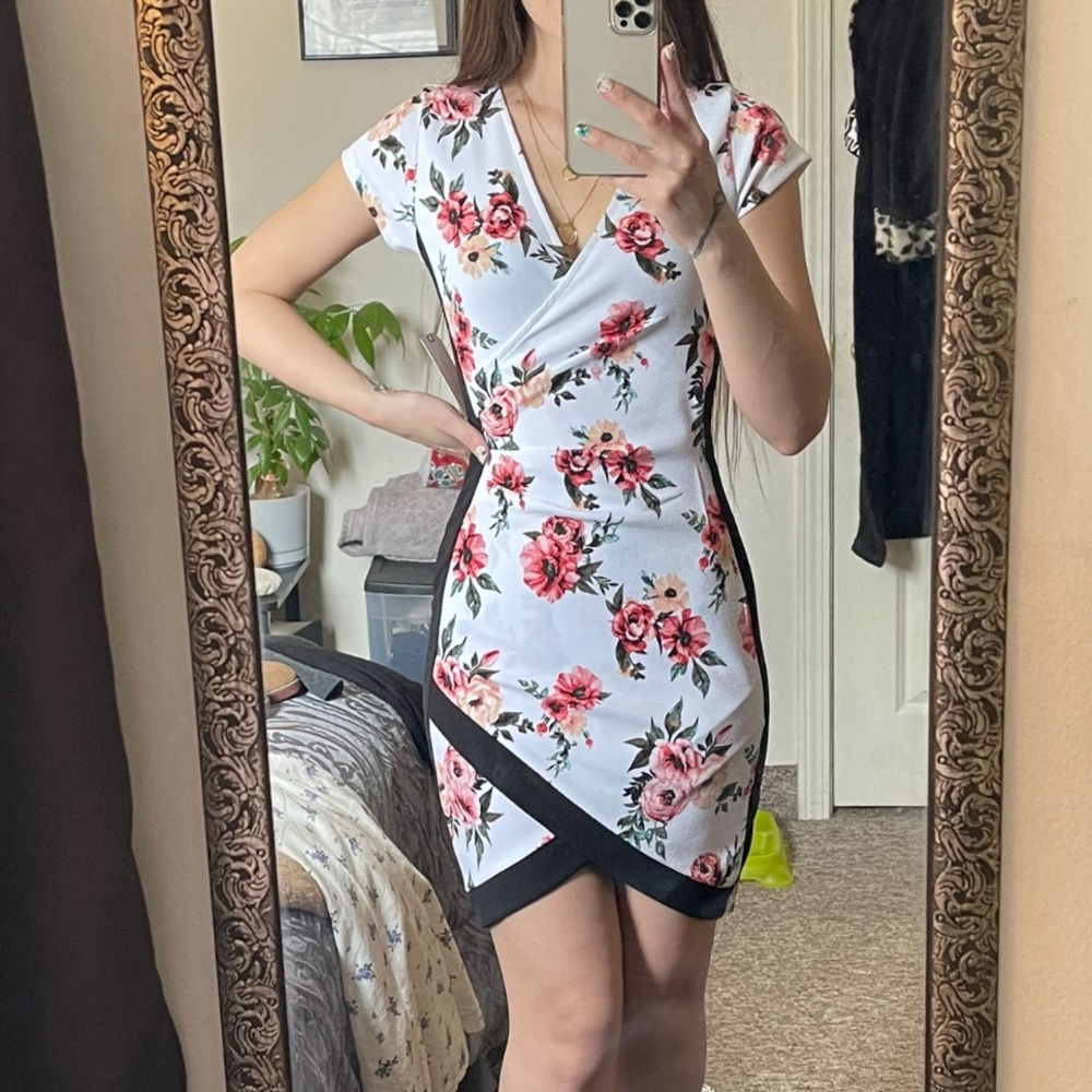 Almost famous Floral dress